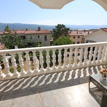 Apartment Lidija Šilo Eksteriør bilde