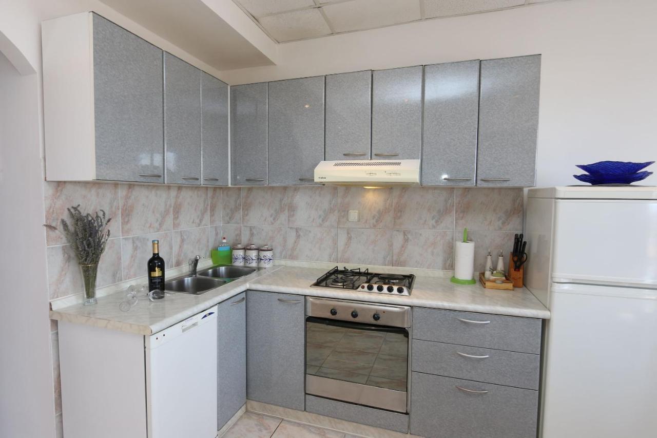Apartment Lidija Šilo Eksteriør bilde