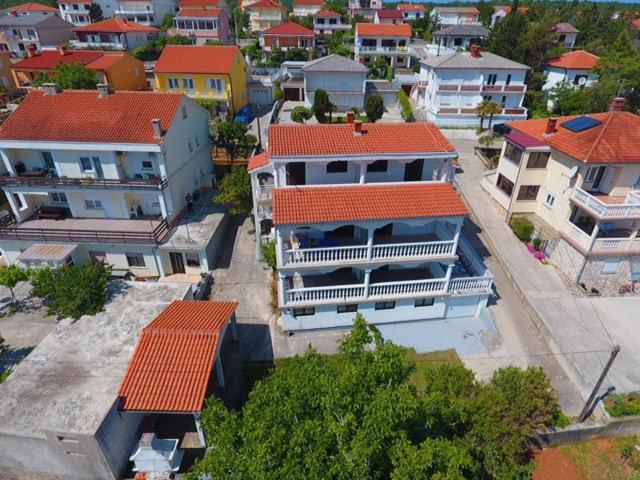 Apartment Lidija Šilo Eksteriør bilde